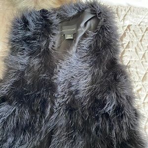 100%feathers black